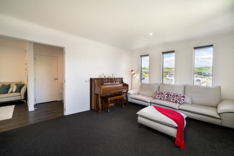Photo of property in 32 Bob Carter Place, Welcome Bay, Tauranga, 3175