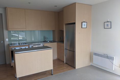 Photo of property in Sanctum Apartment, 10 Ebor Street, Te Aro, Wellington, 6011
