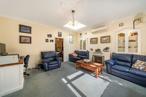 Photo of property in 35 Nottingham Street, Karori, Wellington, 6012