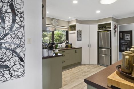 Photo of property in 2 Ruamoana Place, Omokoroa, 3114