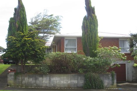 Photo of property in 3 Eton Place, Spotswood, New Plymouth, 4310