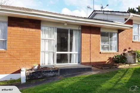 Photo of property in 3/11 Alston Avenue, Kelston, Auckland, 0602