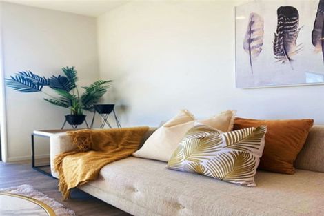 Photo of property in 54 Horokaka Street, Massey, Auckland, 0614