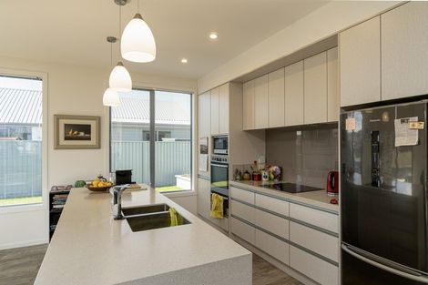 Photo of property in 8 Weaver Close, Alexandra, 9320