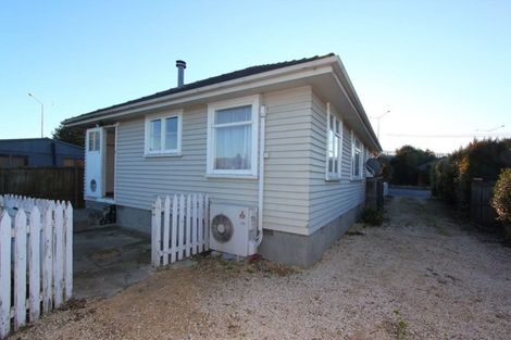 Photo of property in 2 Farquhars Road, Redwood, Christchurch, 8051