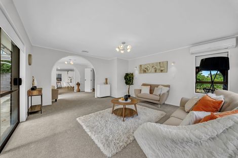 Photo of property in 7 Catania Place, Conifer Grove, Takanini, 2112