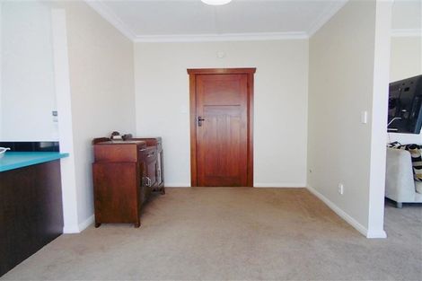 Photo of property in 9 Beach Street, Fitzroy, New Plymouth, 4312
