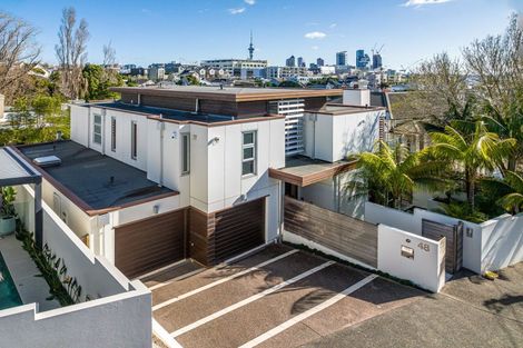 Photo of property in 48 Saint Georges Bay Road, Parnell, Auckland, 1052