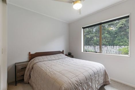 Photo of property in 6 Waimoko Glen, Swanson, Auckland, 0612