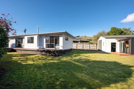 Photo of property in 4 Antonia Place, Kinloch, Taupo, 3377