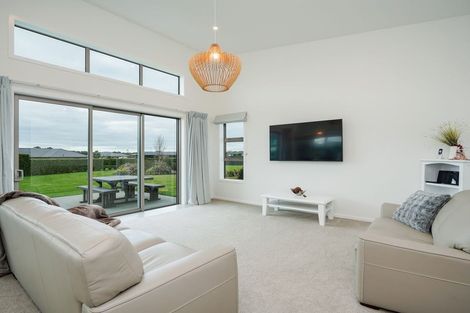 Photo of property in 11 Majestic Chance, Seaward Bush, Invercargill, 9812