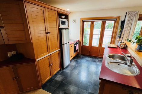 Photo of property in 2/12 Chislehurst Place, Bryndwr, Christchurch, 8052