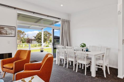 Photo of property in 4 Pinedale Crescent, Riversdale Beach, Masterton, 5872
