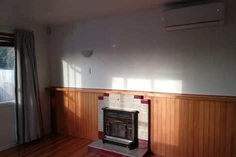 Photo of property in 50 Strid Road, Te Atatu South, Auckland, 0610