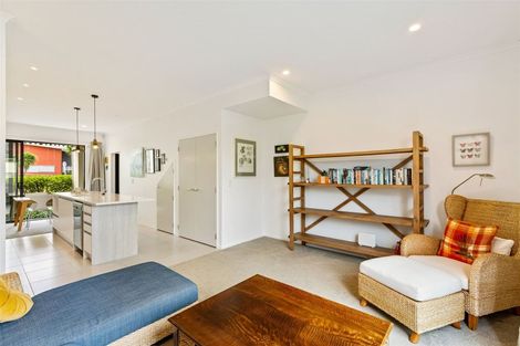 Photo of property in 33 De Havilland Road, Hobsonville, Auckland, 0616