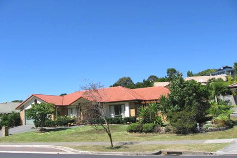 Photo of property in 18 Kate Sheppard Avenue, Torbay, Auckland, 0630