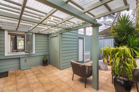 Photo of property in 29 Duke Street, Levin, 5510