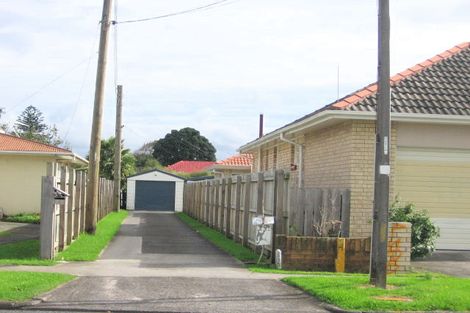 Photo of property in 2/42 Birdwood Avenue, Papatoetoe, Auckland, 2025
