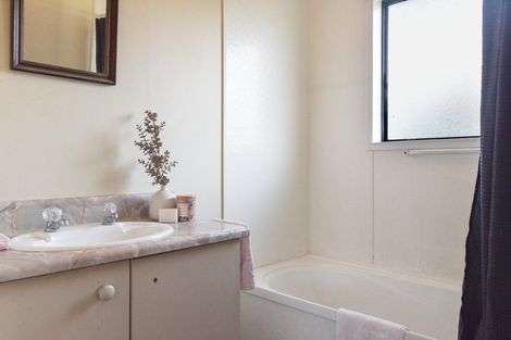 Photo of property in 11a Walker Road, Fairy Springs, Rotorua, 3015