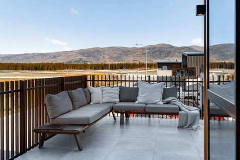 Photo of property in 22 Monaco Drive, Cromwell, 9384