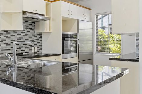 Photo of property in 28 Lakeridge Close, Rangatira Park, Taupo, 3330