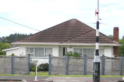 Photo of property in 325 Rangatira Road, Beach Haven, Auckland, 0626