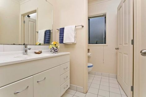 Photo of property in 7 Kinleith Way, Albany, Auckland, 0632
