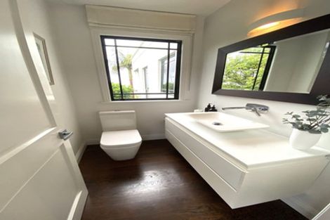 Photo of property in 125a Tamaki Drive, Mission Bay, Auckland, 1071