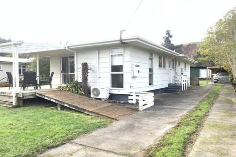 Photo of property in 34 Ongo Road, Hunterville, 4730