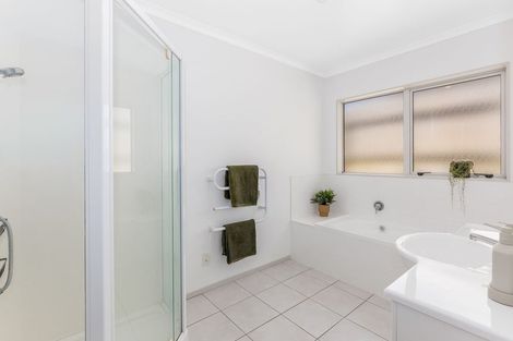 Photo of property in 31 Aspiring Terrace, Aotea, Porirua, 5024