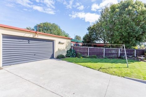 Photo of property in 1 Chilton Drive, Mairehau, Christchurch, 8052
