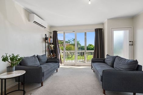 Photo of property in 3/240 Hurstmere Road, Takapuna, Auckland, 0622