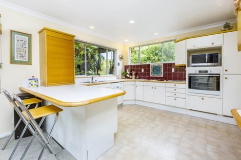 Photo of property in 61 Blue Mountains Road, Pinehaven, Upper Hutt, 5019