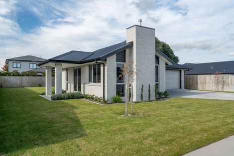 Photo of property in 6 Huka Heights Drive, Rangatira Park, Taupo, 3330