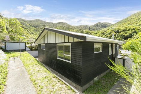 Photo of property in 137 Awarua Street, Ngaio, Wellington, 6035