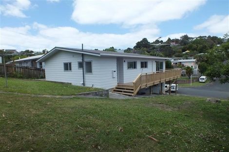 Photo of property in 6 William Hadlow Place, Hatfields Beach, Orewa, 0931