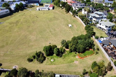 Photo of property in 15 Hobie Court, West Harbour, Auckland, 0618