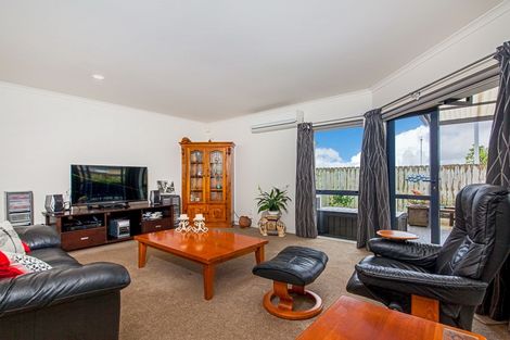 Photo of property in 11/72 Swanson Road, Henderson, Auckland, 0610