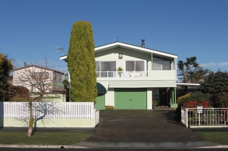 Photo of property in 72 Barton Avenue, Marewa, Napier, 4110