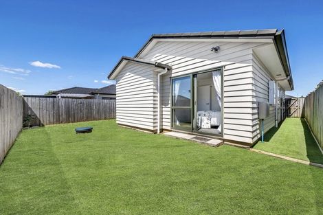 Photo of property in 5 Park Chester Road, Pukekohe, 2120