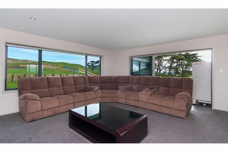 Photo of property in 63 Aldred Road, Karioitahi, Waiuku, 2683