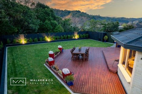 Photo of property in 28 Carlow Grove, Birchville, Upper Hutt, 5018