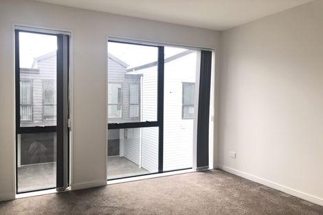 Photo of property in 7/21 Akoranga Drive, Northcote, Auckland, 0627