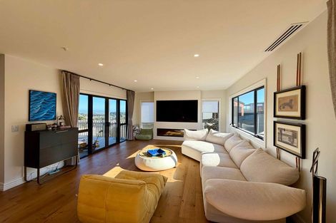 Photo of property in 34 Aldon Lane, Totara Park, Auckland, 2105