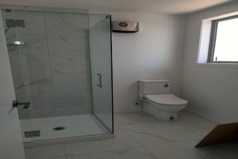 Photo of property in 4/22 Denver Avenue, Sunnyvale, Auckland, 0612