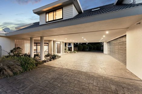 Photo of property in 111 Riverland Road, Kumeu, 0892