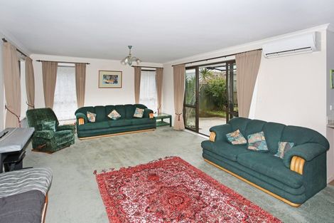 Photo of property in 11a Cross Street, Drury, 2113