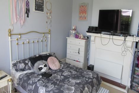 Photo of property in 1 Point Bush Road, Waimate, 7924