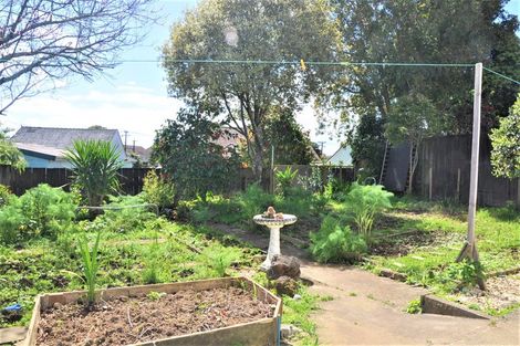 Photo of property in 4a Keystone Avenue, Mount Roskill, Auckland, 1041