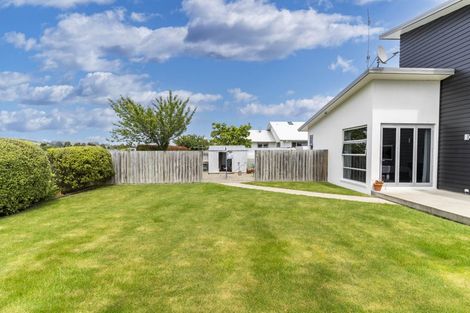 Photo of property in 48 Holyport Close, Fairfield, Dunedin, 9018